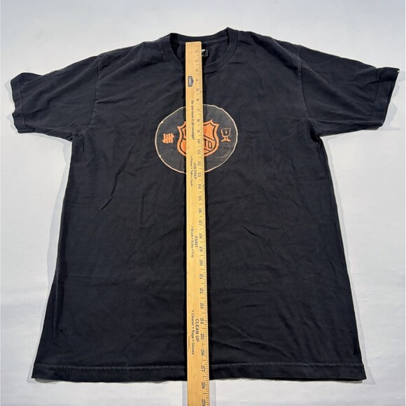 Undefeated Adult Black Puck Off T-Shirt Tee Mens NHL Hockey UNDFTD Sz L HOLES - Picture 4 of 11
